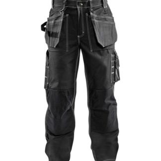 Byxa hantverk med spikfickor